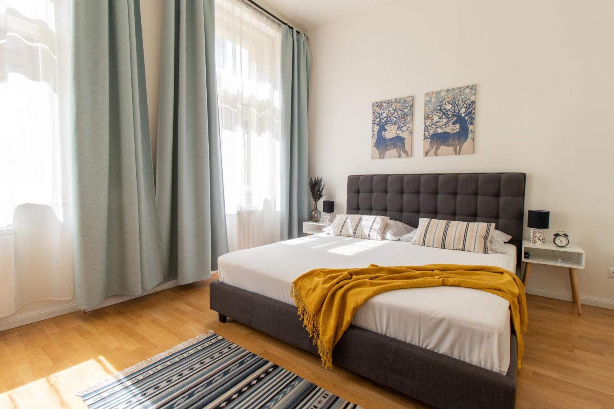 Apartment Stepanska Cr
